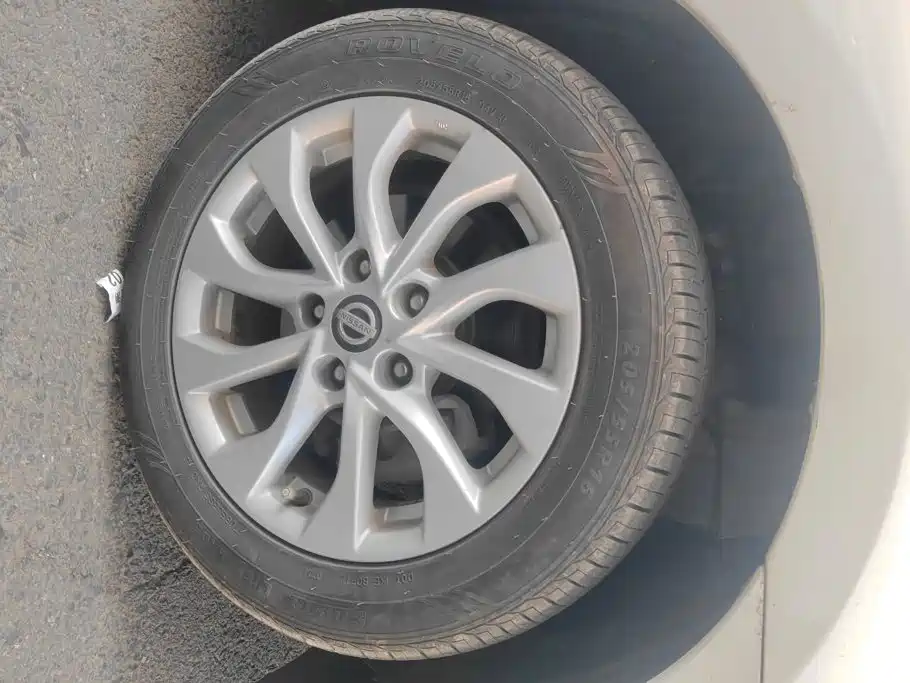 Nissan Sylphy — миниатюра 6
