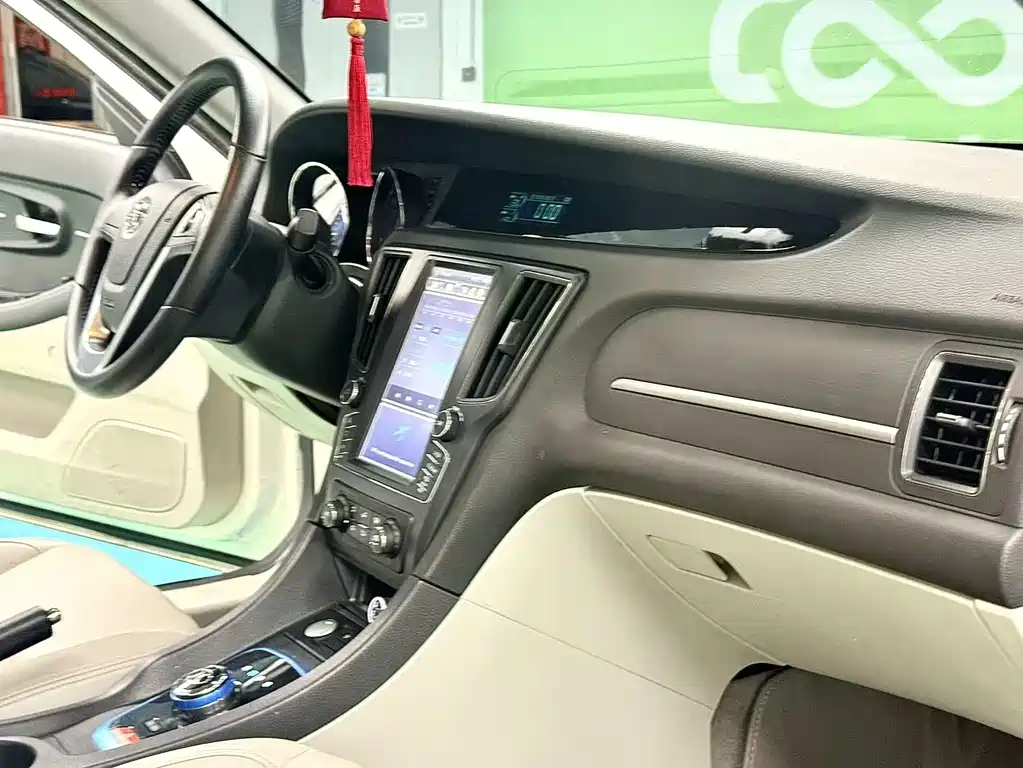 BAIC New Energy EU — миниатюра 9