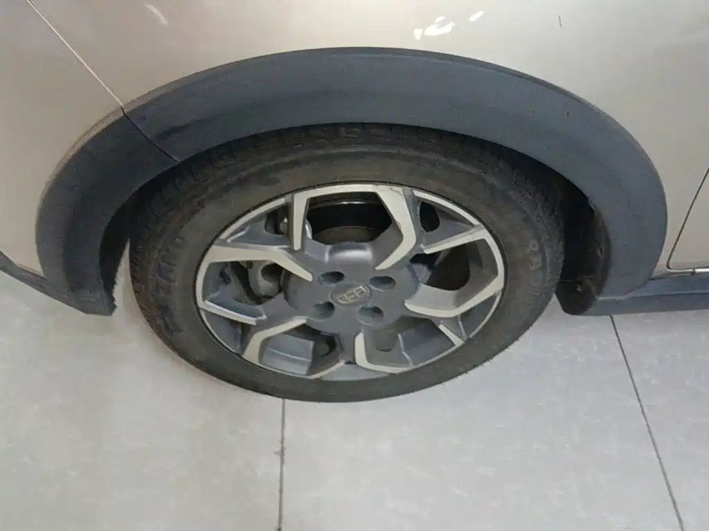 Geely Vision X1 — миниатюра 23
