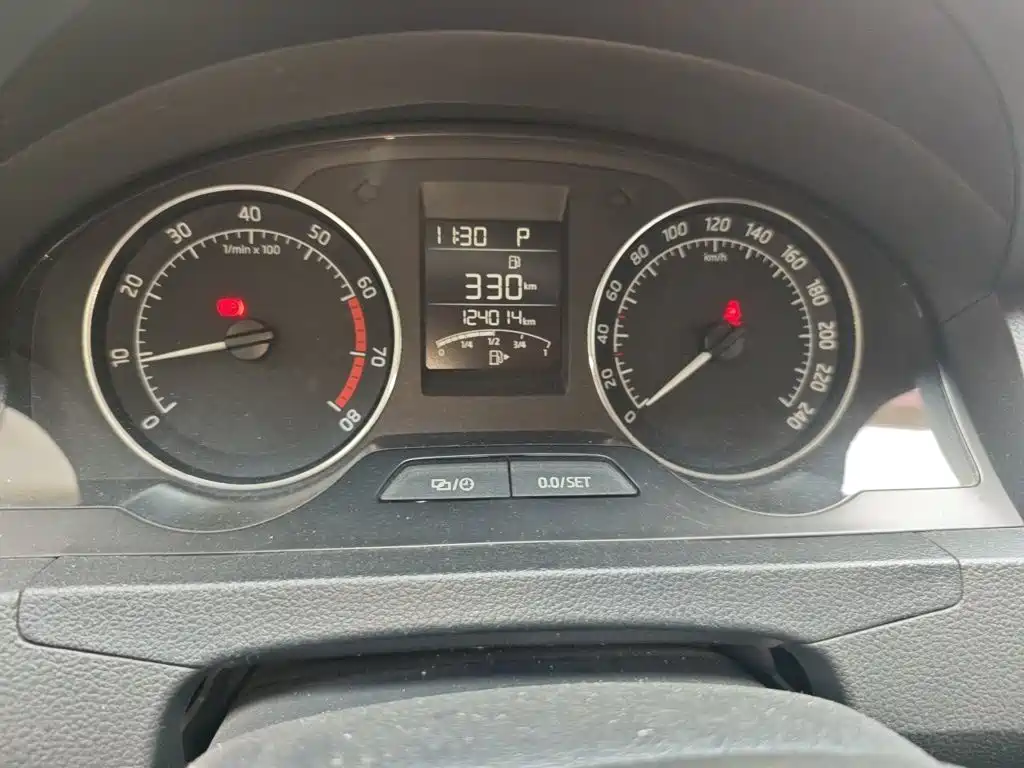 Skoda Rapid Spaceback — миниатюра 13