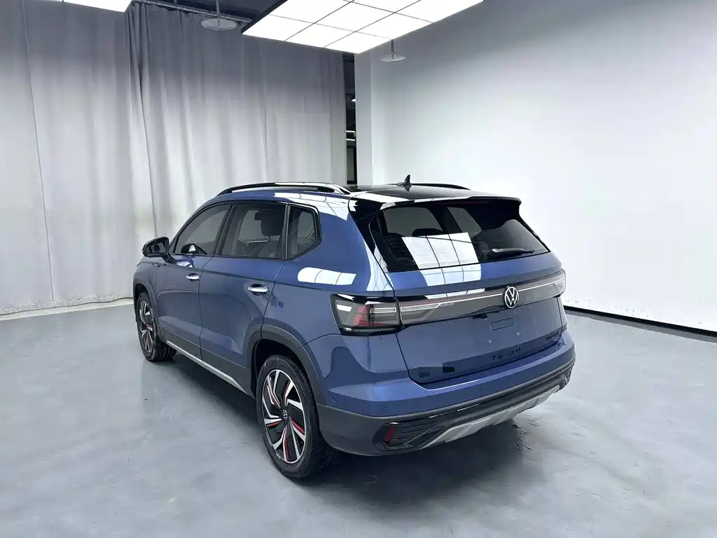 VOLKSWAGEN TUYUE