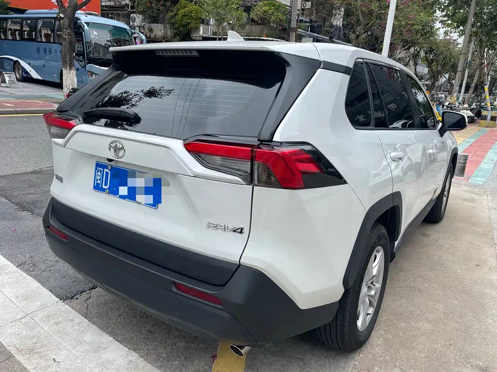 TOYOTA RAV4 RONGFANG