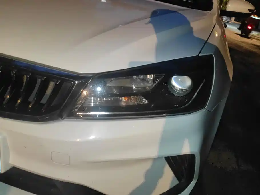 Geely Emgrand — миниатюра 5