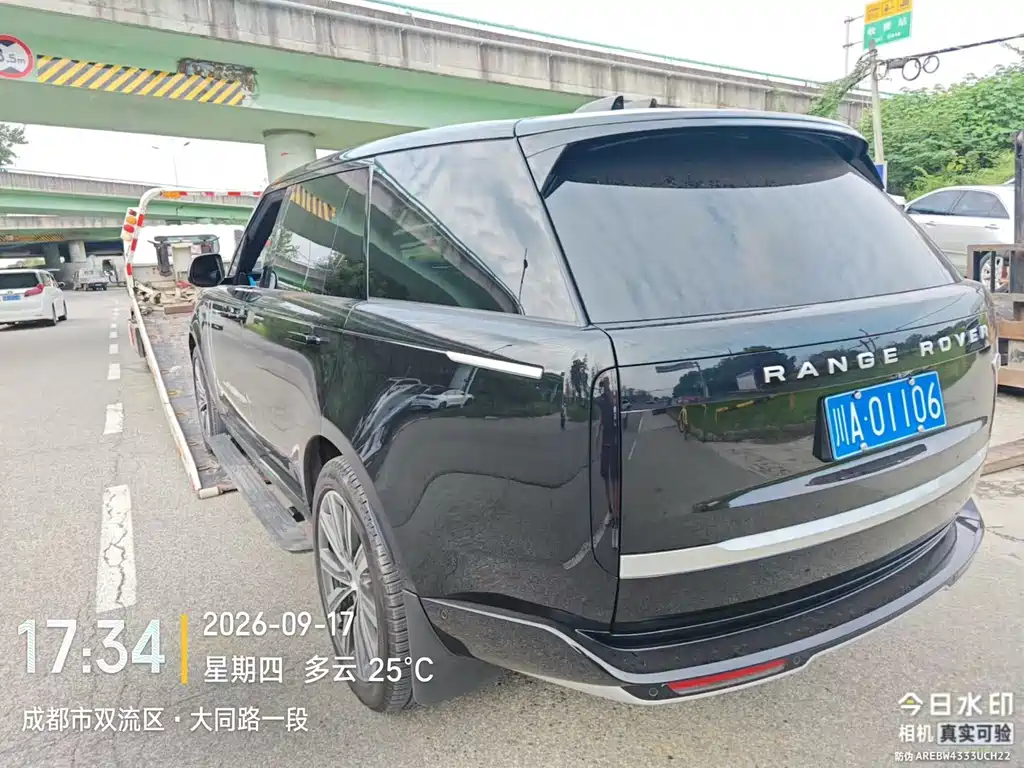 Land Rover Range Rover — миниатюра 8