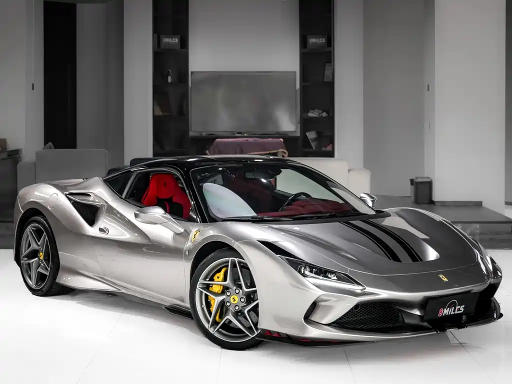 Ferrari F8