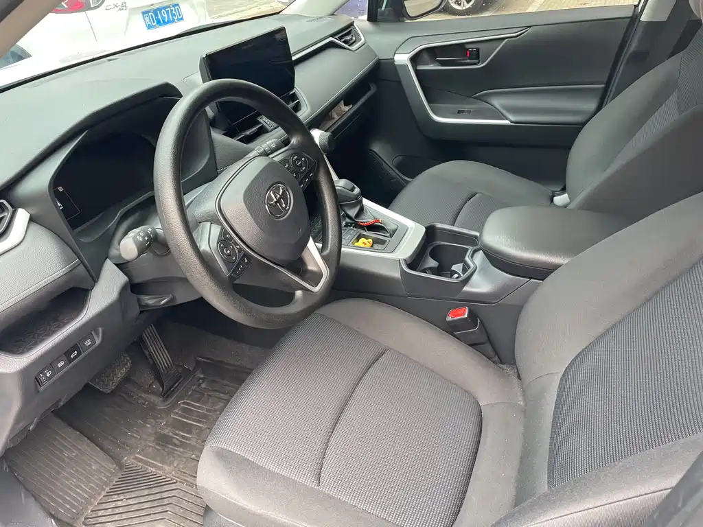 TOYOTA RAV4 RONGFANG