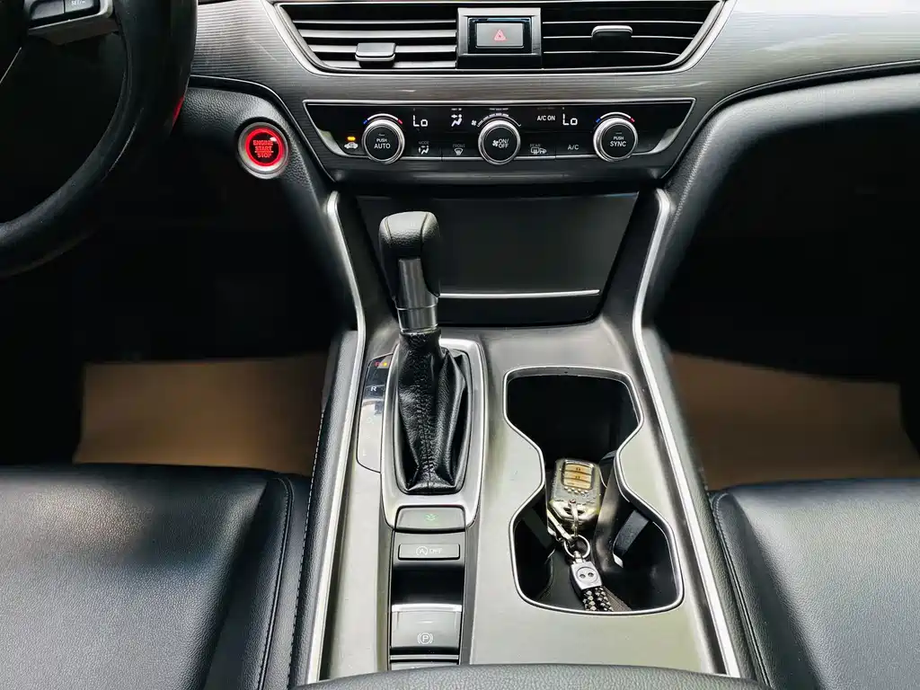 Honda Accord — миниатюра 10
