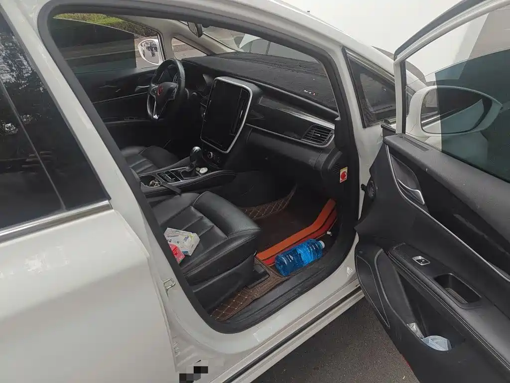 BYD MAX — миниатюра 18