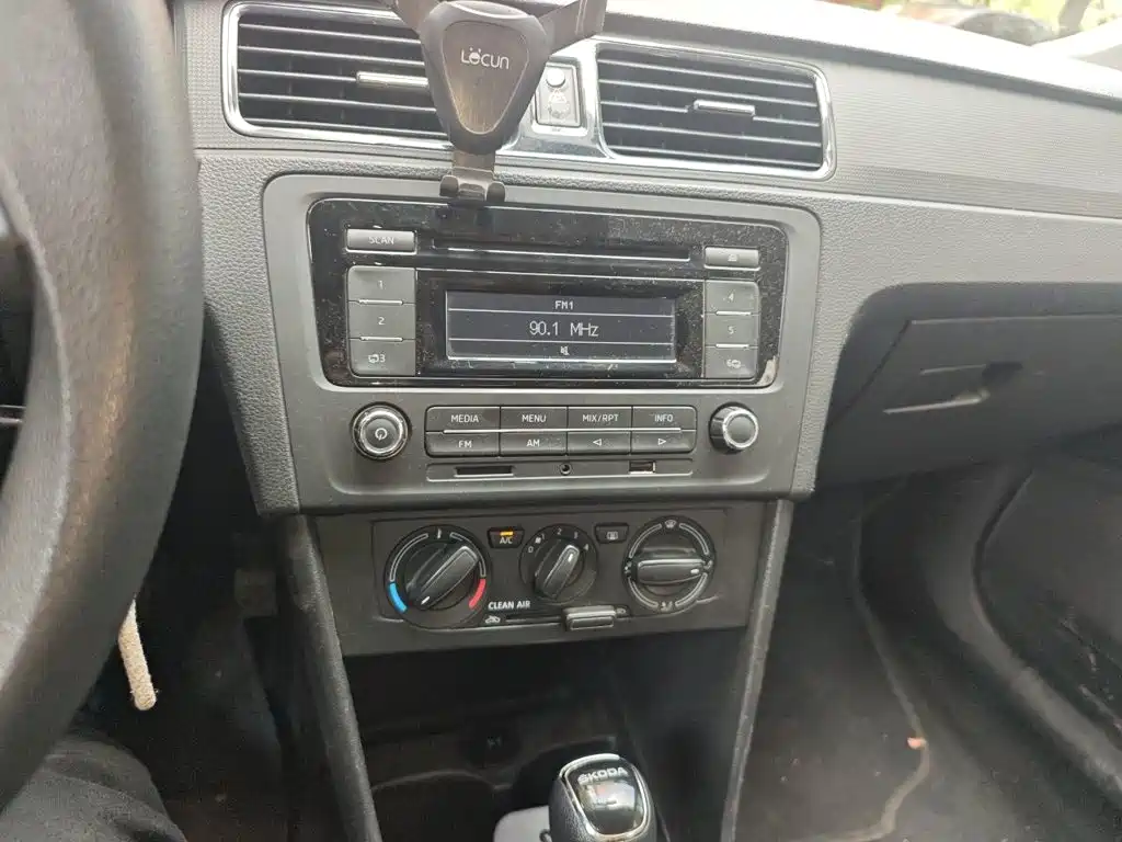 Skoda Rapid Spaceback — миниатюра 14