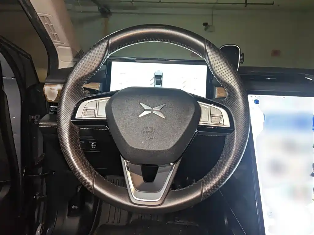 XPeng P5 — миниатюра 3