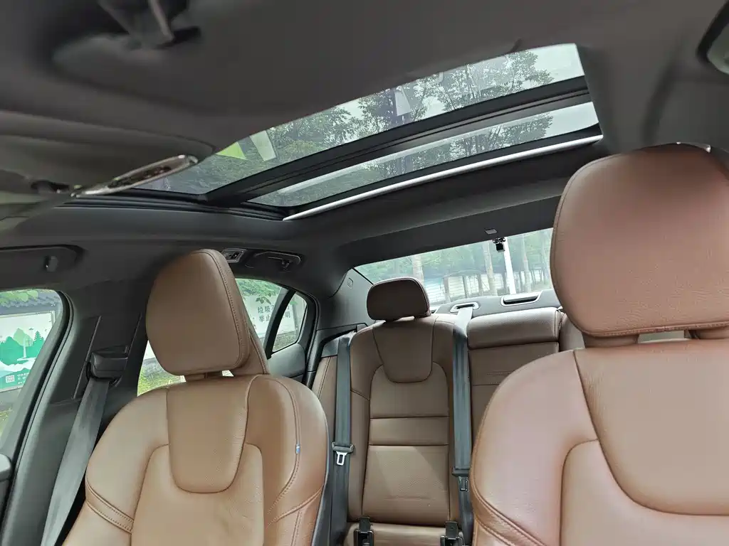 Volvo S60 — миниатюра 13