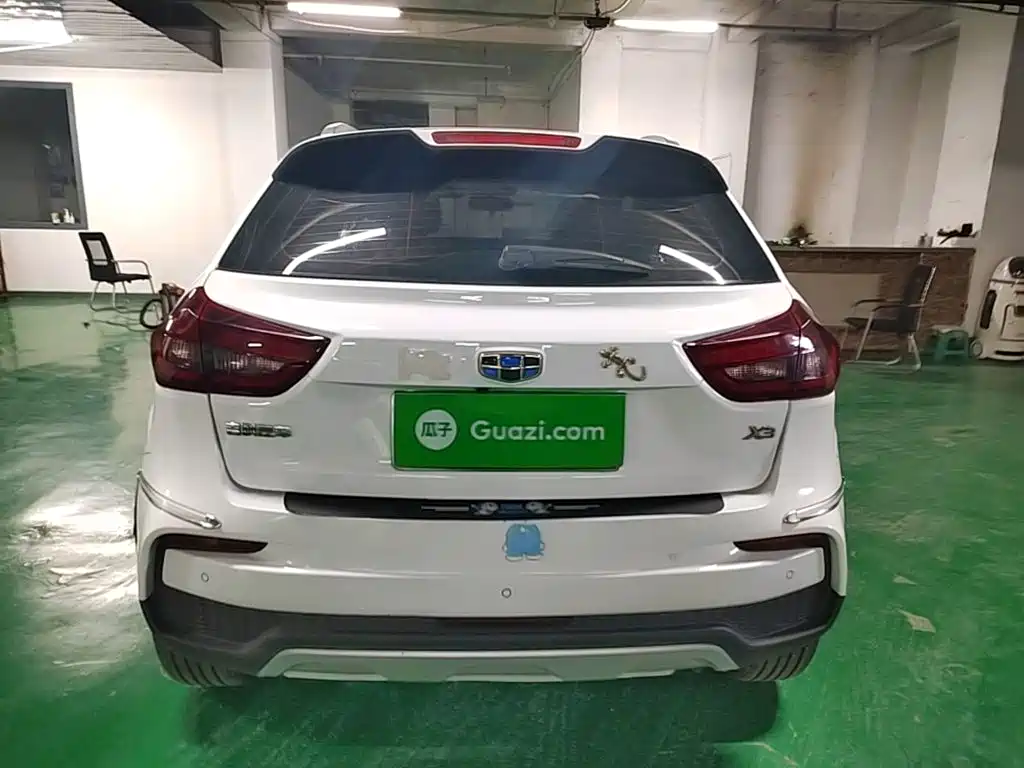 Geely Vision X3 — миниатюра 6