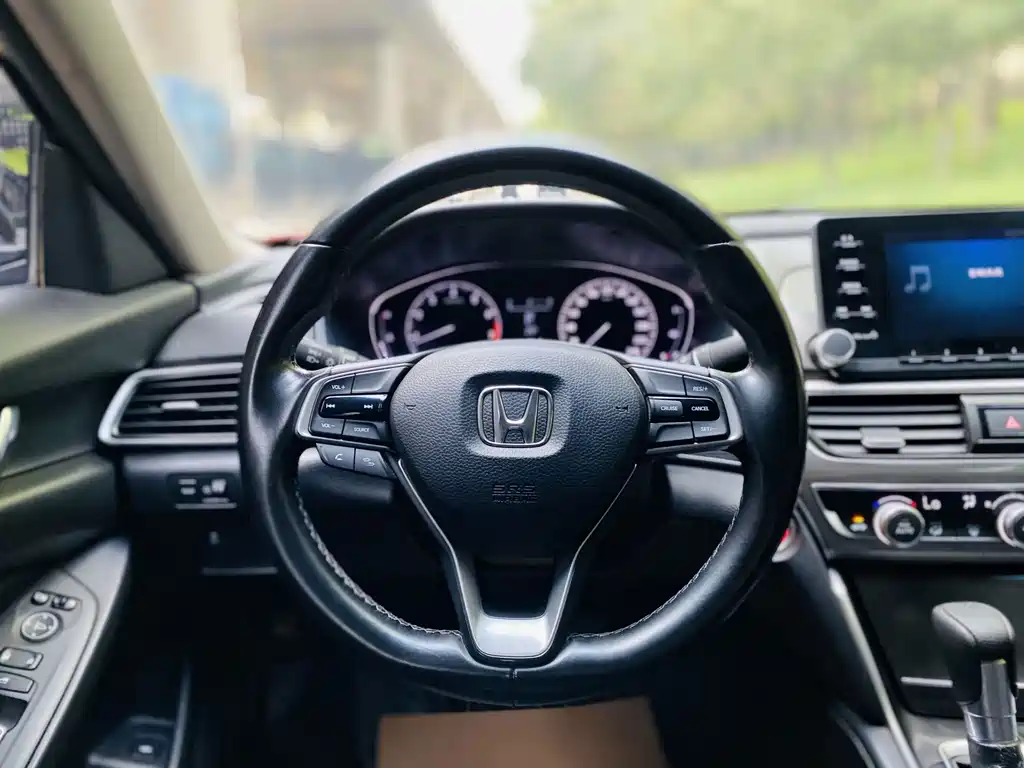 Honda Accord — миниатюра 6
