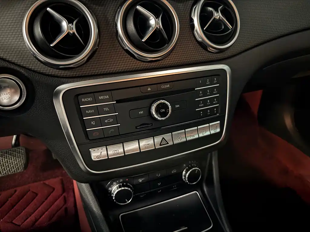 Mercedes-Benz GLA — миниатюра 5