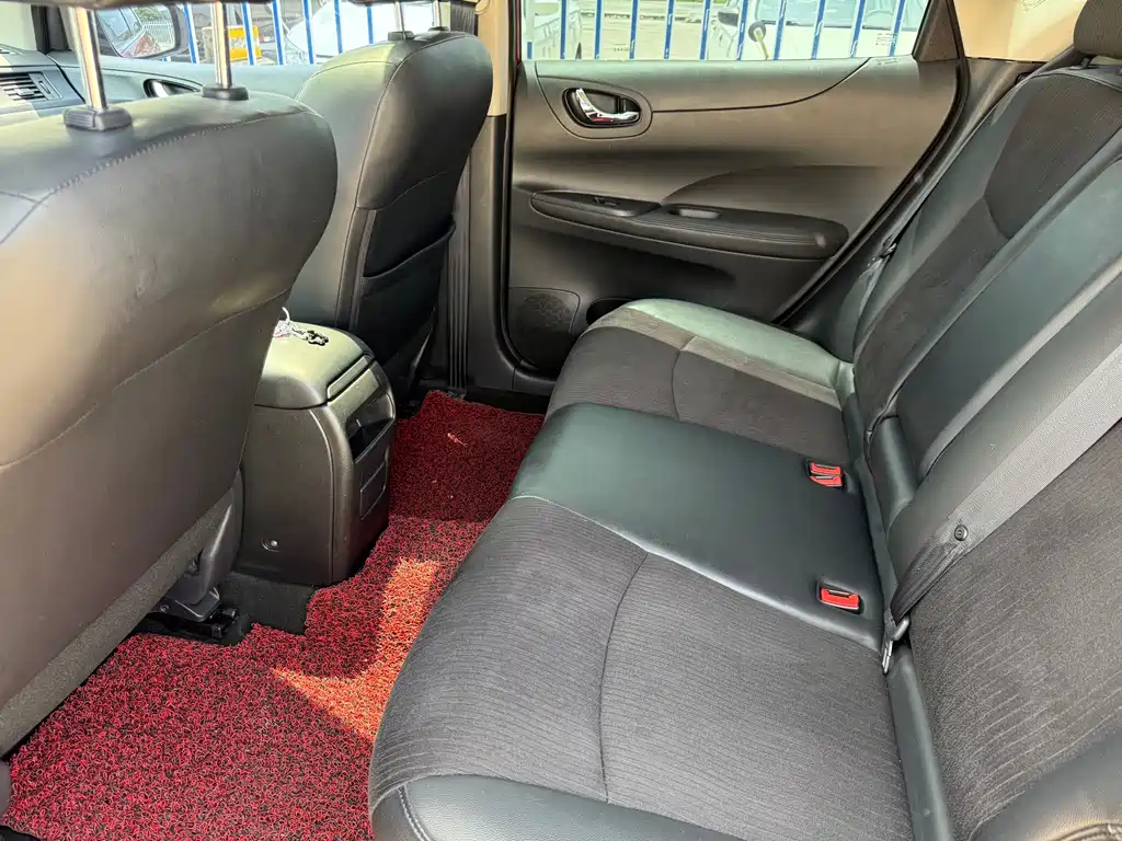 Nissan Tiida 1.6L CVT Cool Coffee Edition, фото 7