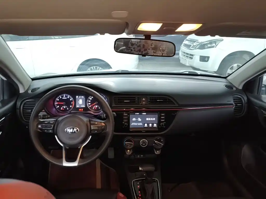 Kia KX Cross — миниатюра 10