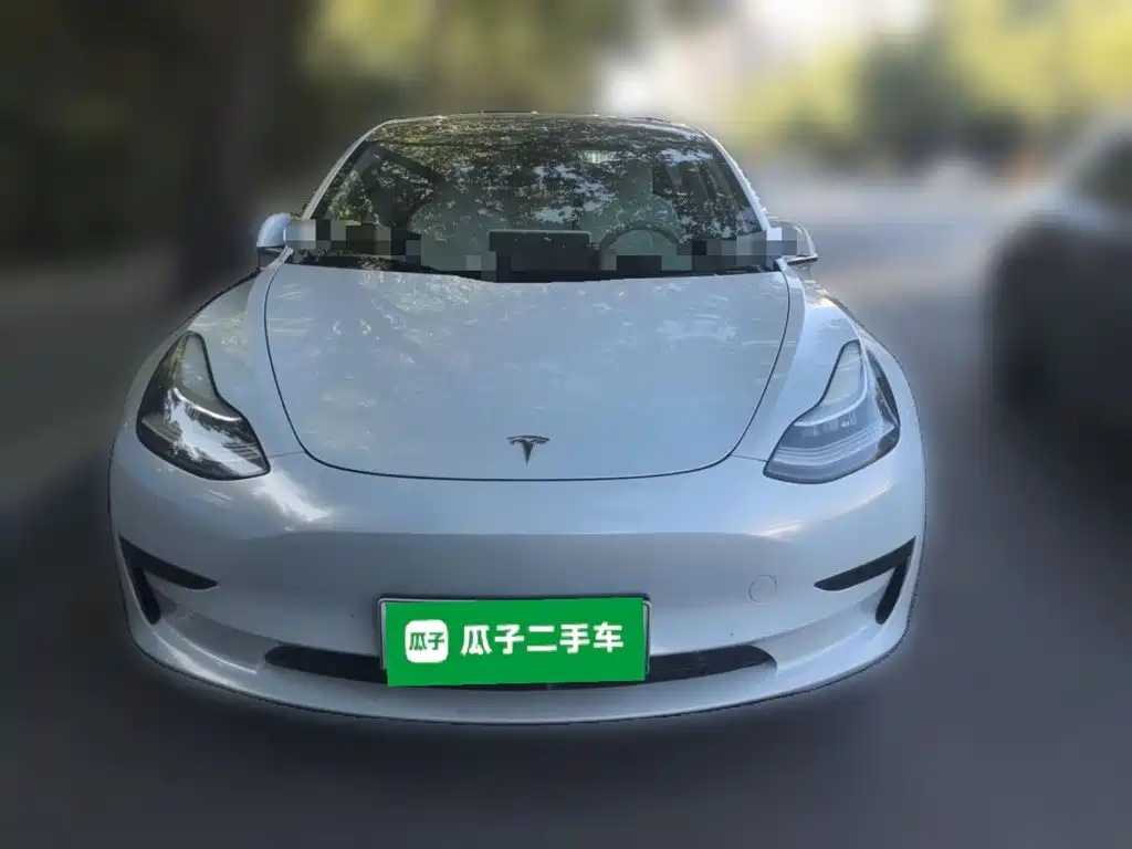 Tesla Model 3 — миниатюра 2