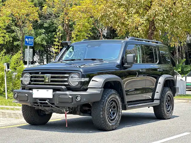 2023 TANK 300