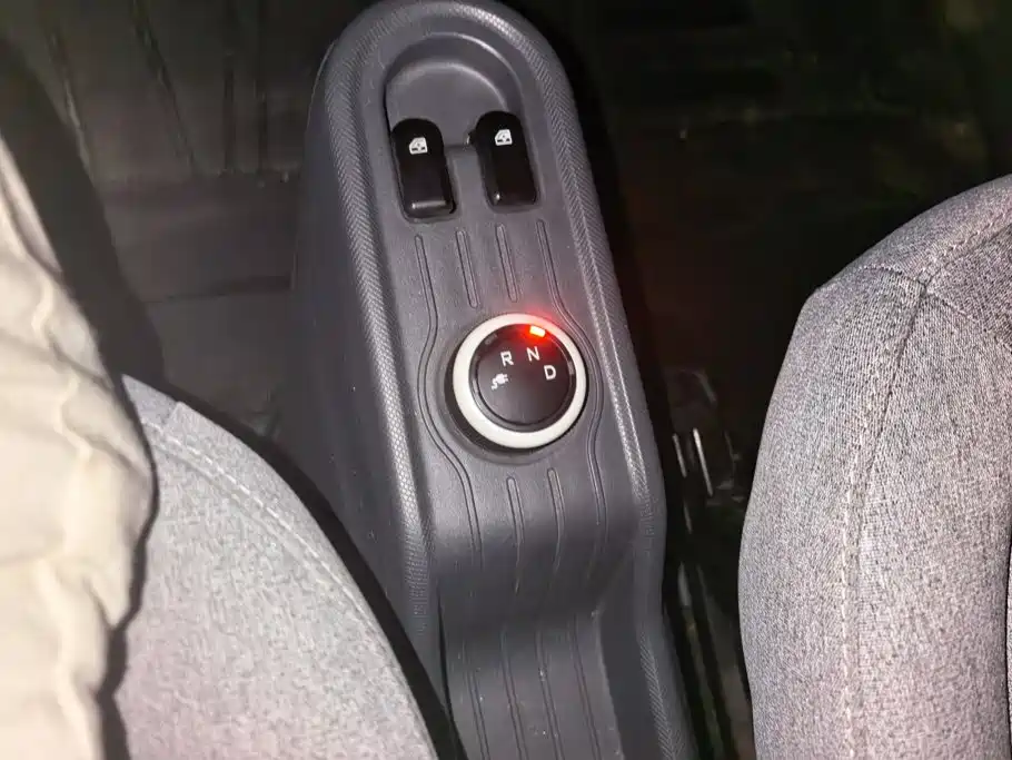 Wuling MINIEV — миниатюра 16