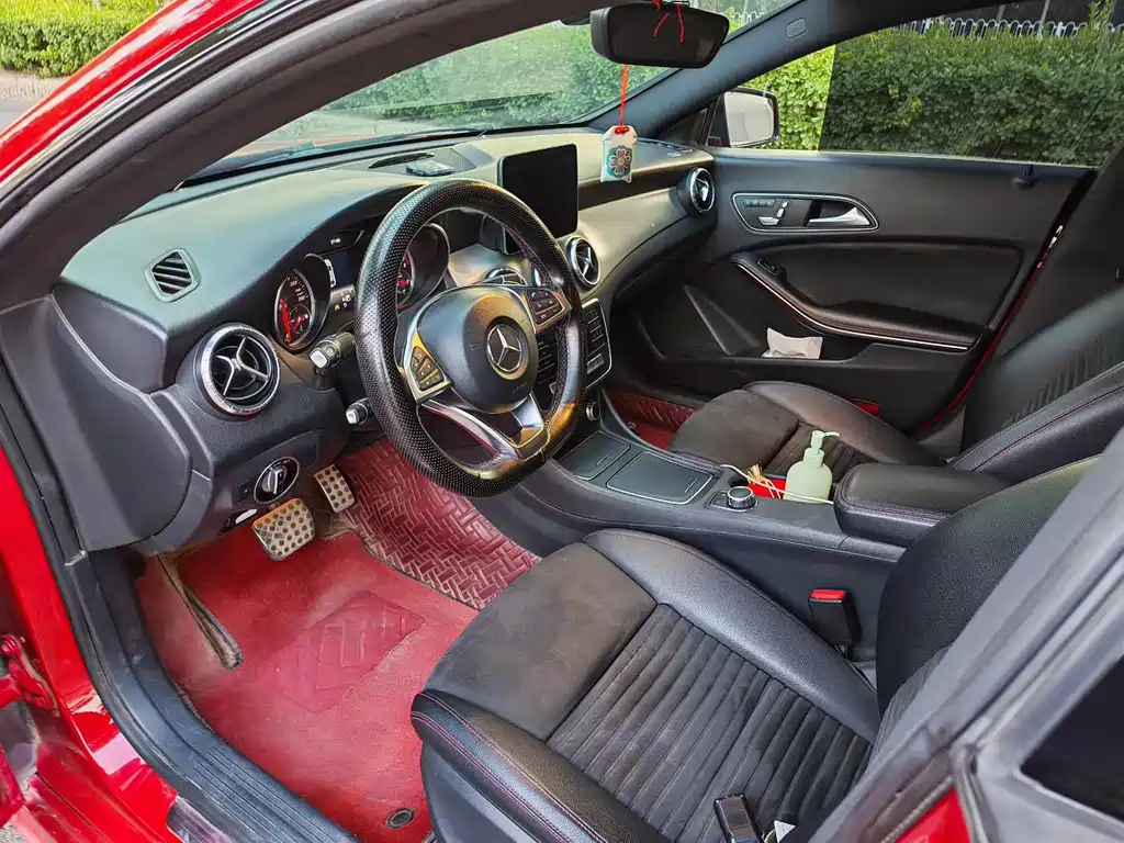 Mercedes-Benz CLA (Import) — миниатюра 4