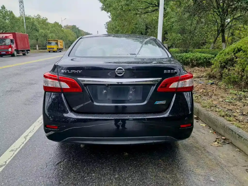 Nissan Sylphy — миниатюра 8