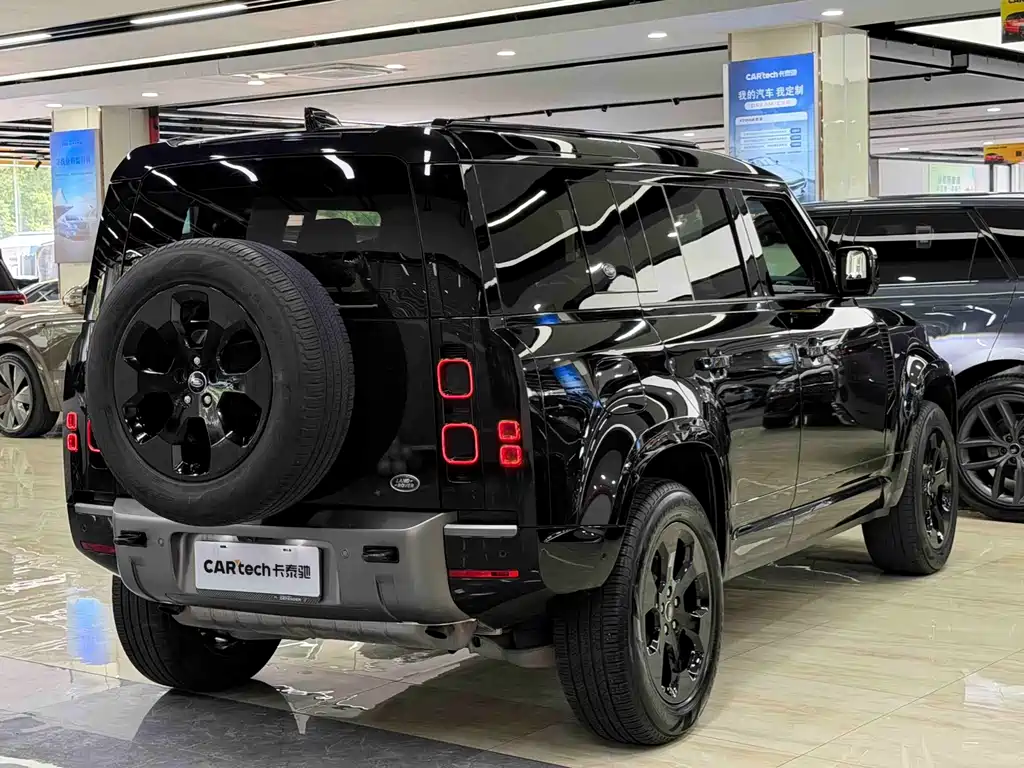 Land Rover Defender — миниатюра 5