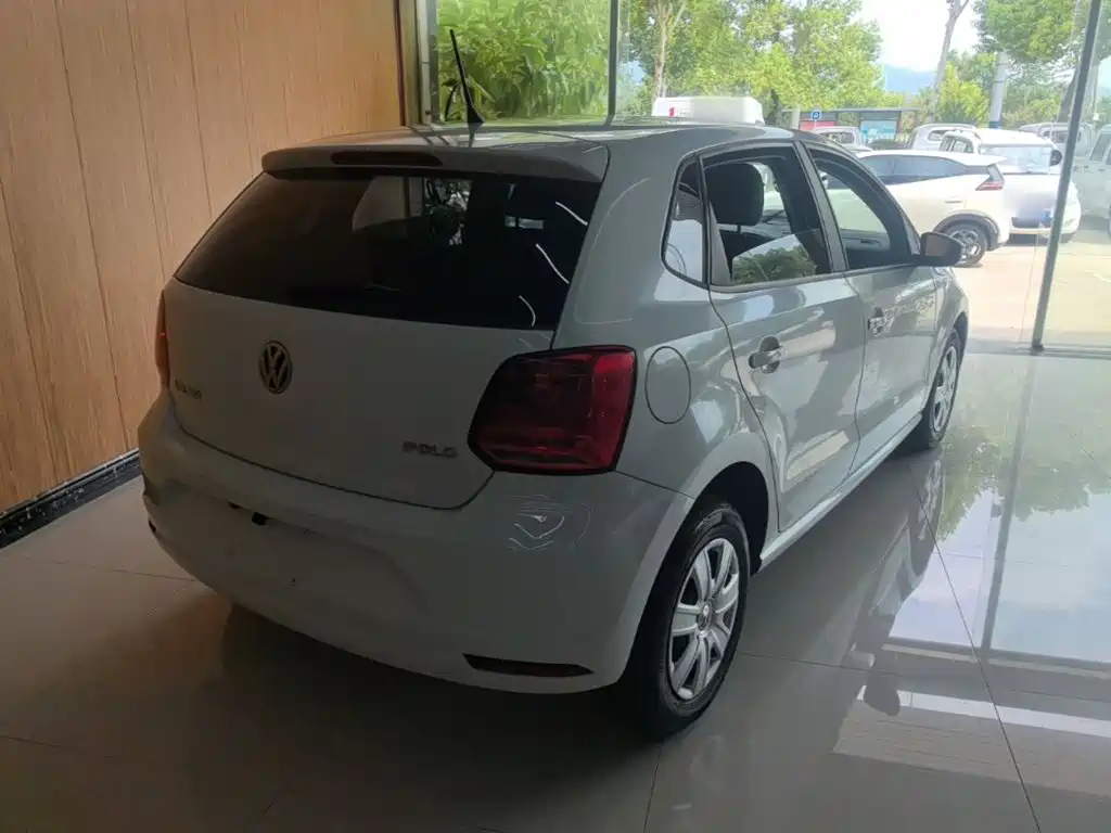 Volkswagen Polo — миниатюра 7