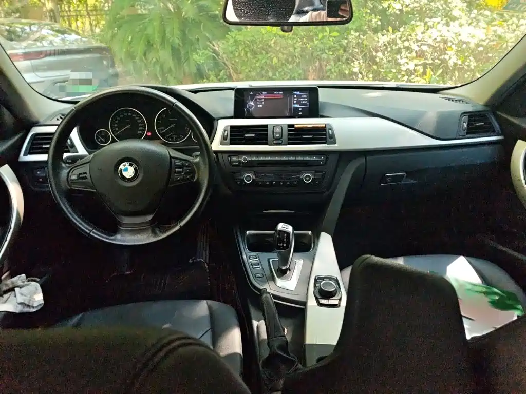 BMW 3 Series — миниатюра 13