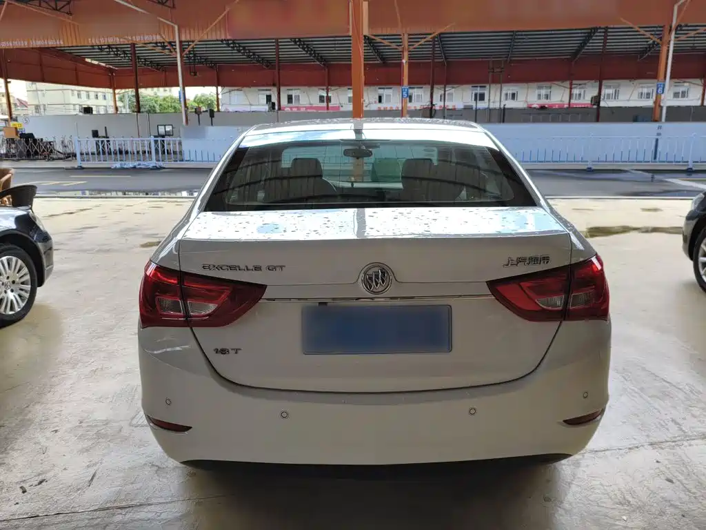 Buick Excelle — миниатюра 6
