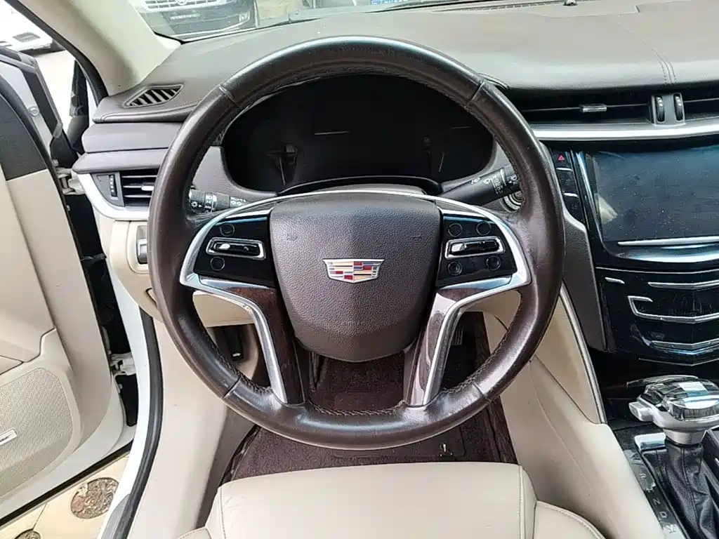 Cadillac XTS — миниатюра 11