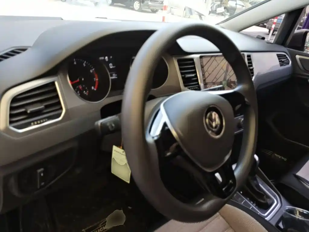 Volkswagen Golf Sportsvan — миниатюра 10