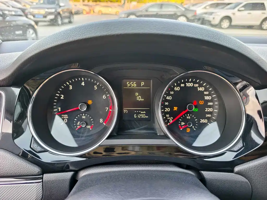 Volkswagen Sagitar 2015 230TSI AT Comfort