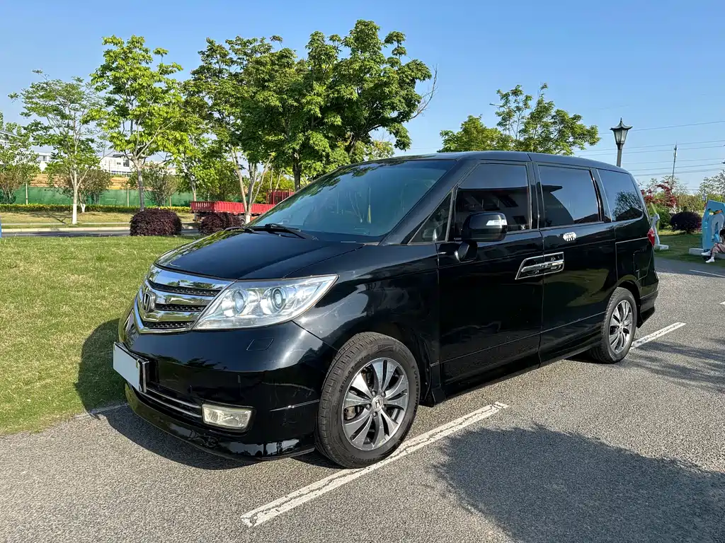 Honda Elysion 2015