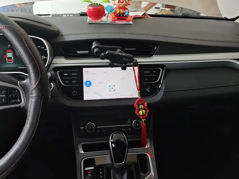 Geely Emgrand — миниатюра 13