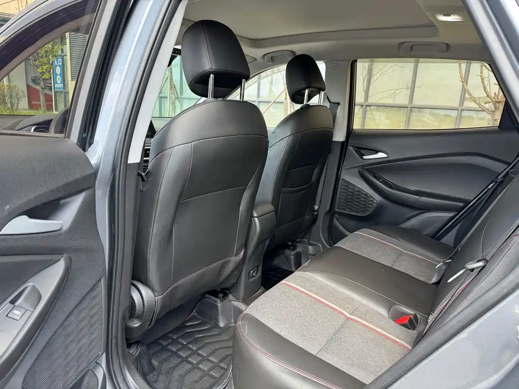 Chevrolet Trax — миниатюра 8