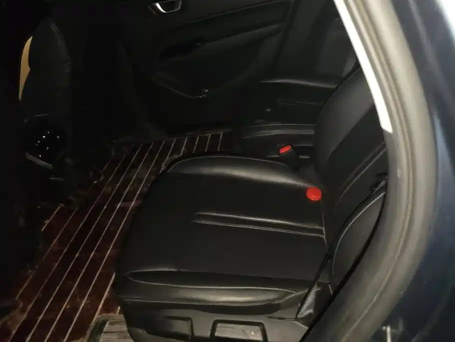 Wuling Victory — миниатюра 11