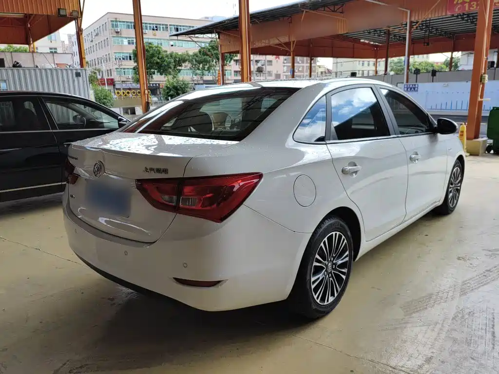 Buick Excelle — миниатюра 7