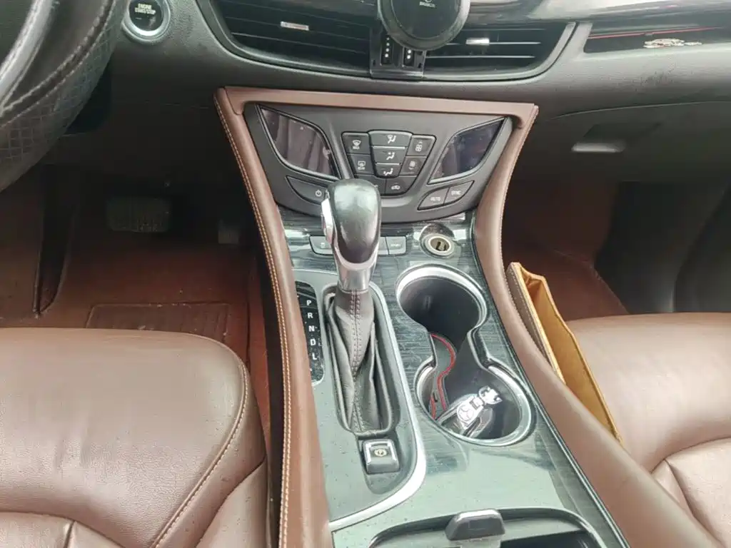 Buick Envision Plus — миниатюра 14