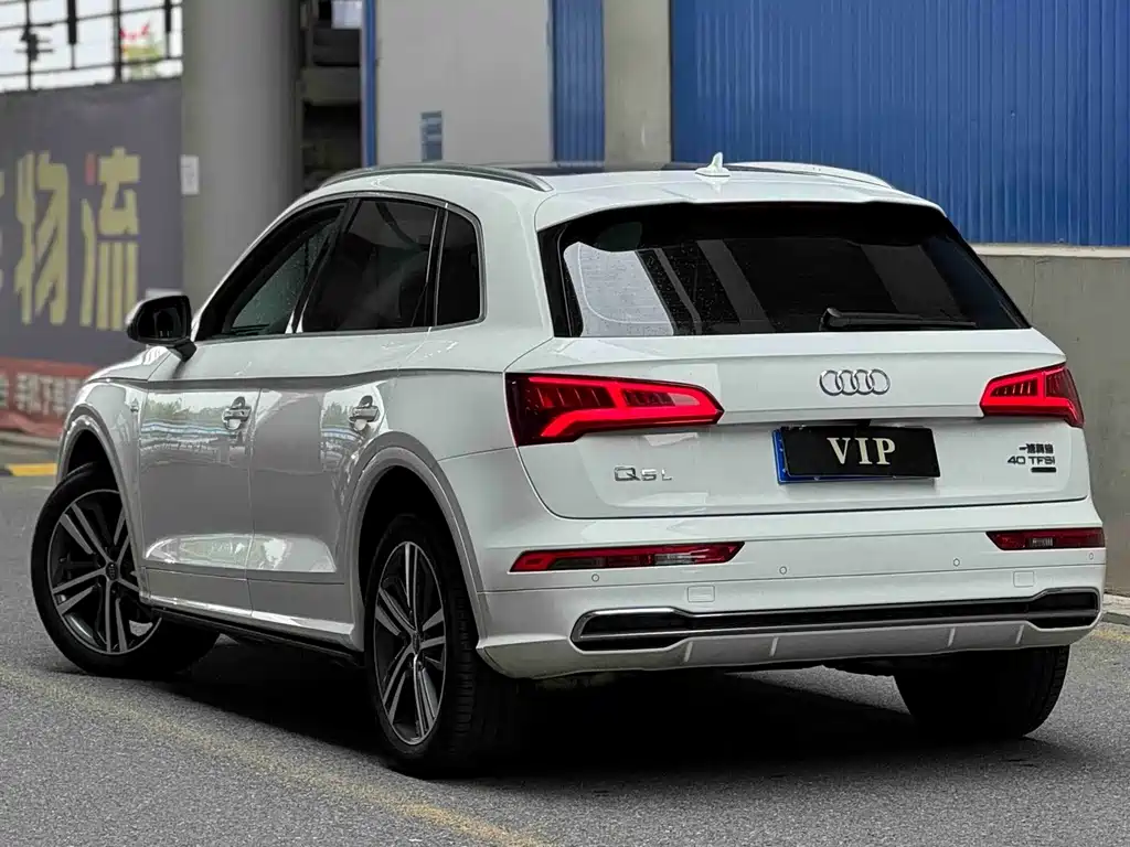 Audi Q5L — миниатюра 5