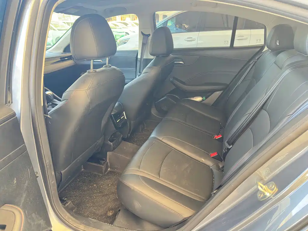 Roewe i5 — миниатюра 10