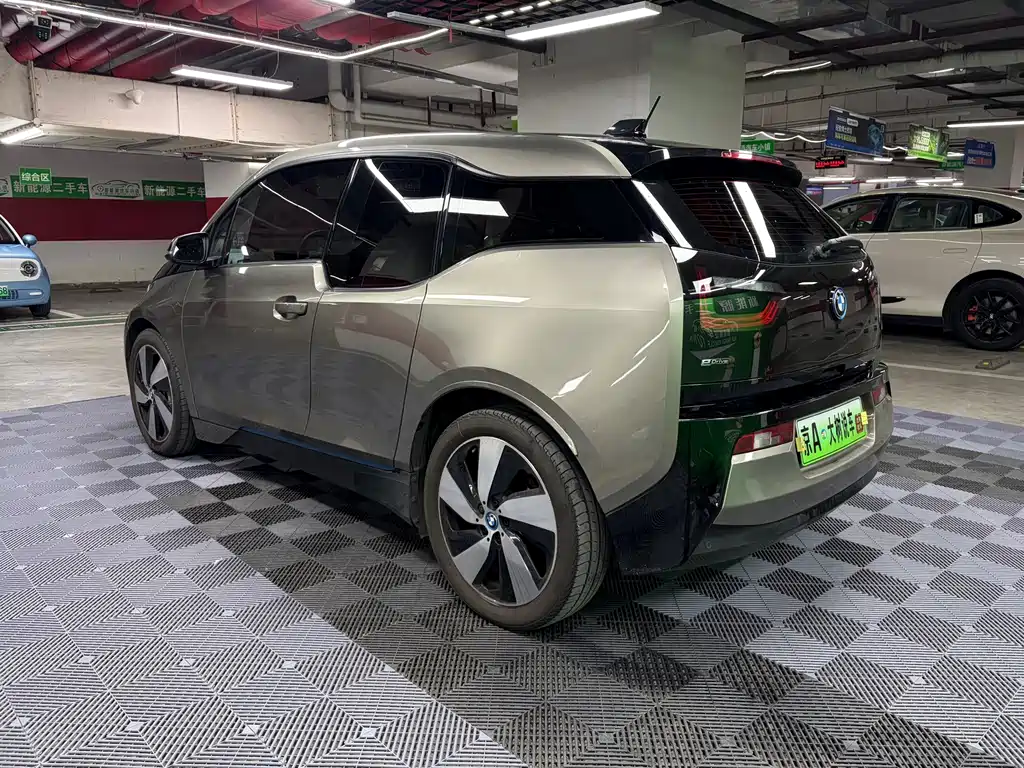BMW i3 (Import) — миниатюра 9