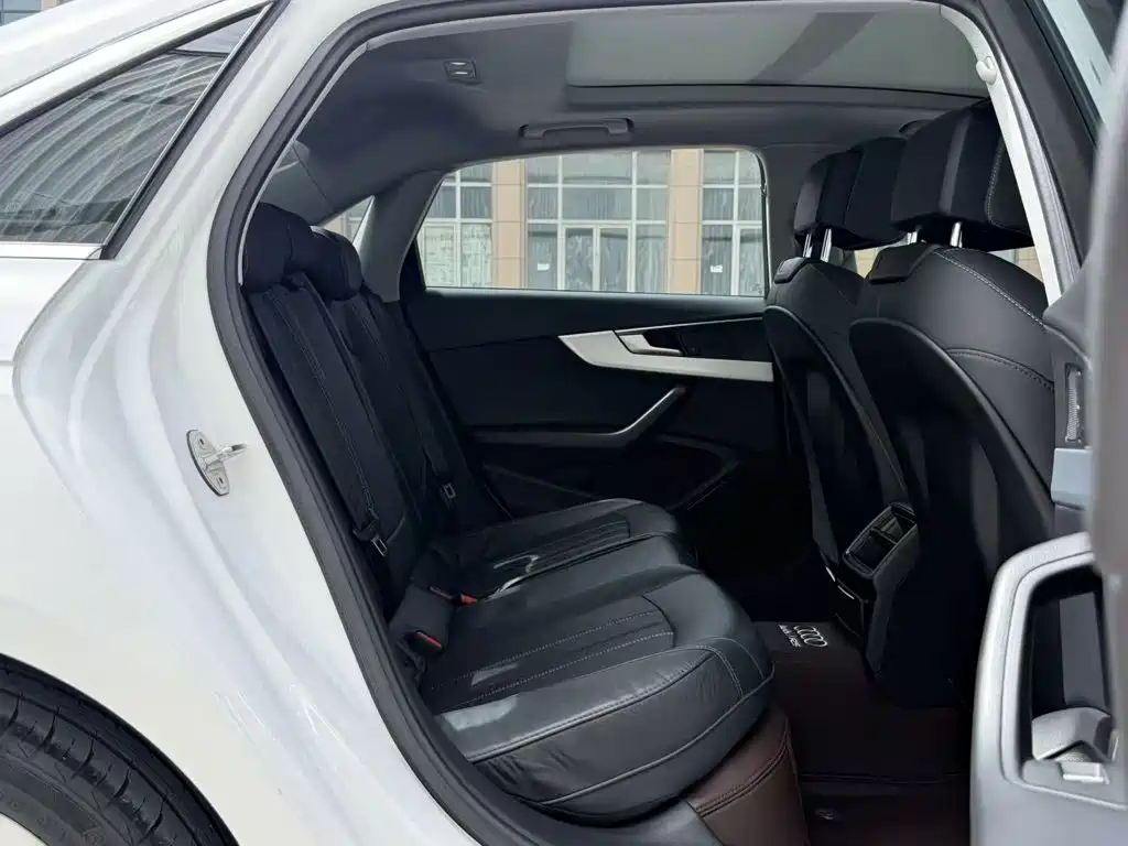 Audi A4L — миниатюра 20