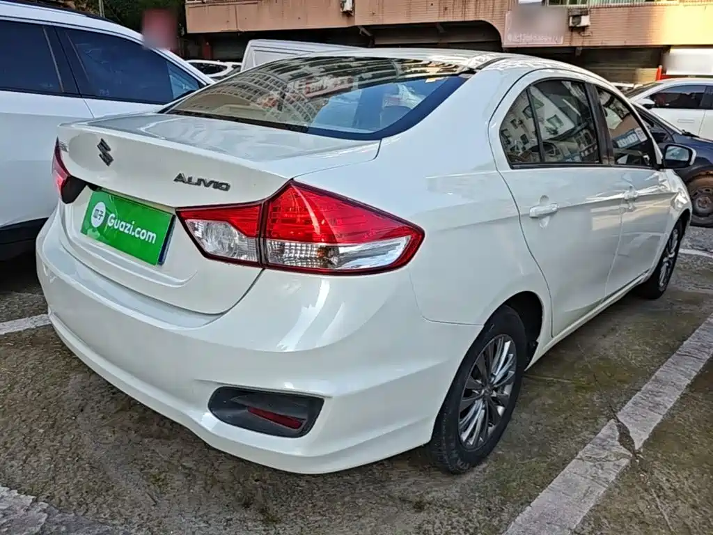 Suzuki Alivio — миниатюра 7