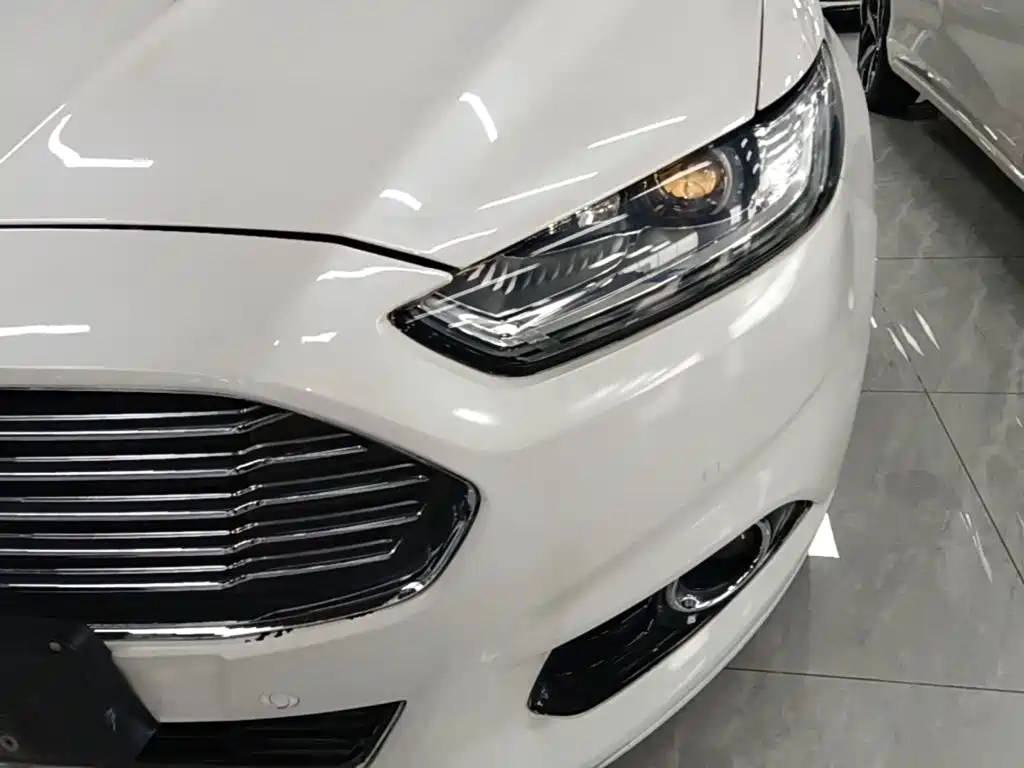 Ford Mondeo — миниатюра 24