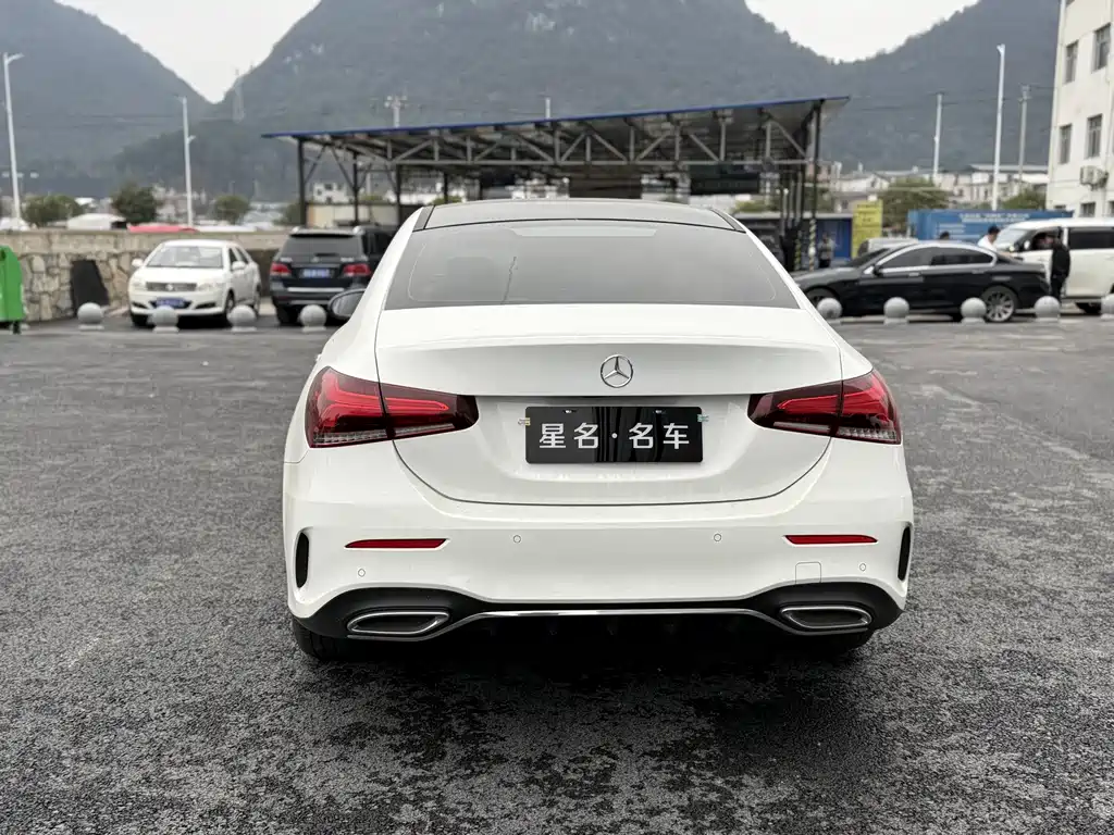 MERCEDES-BENZ A CLASS