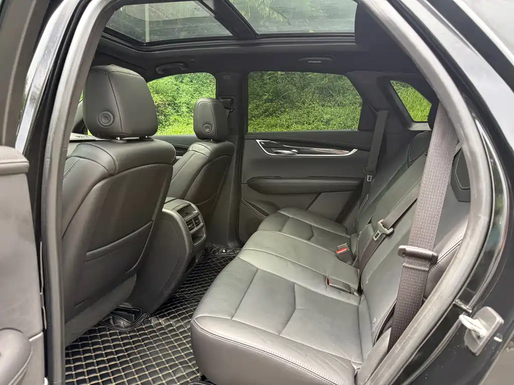 Cadillac XT5 — миниатюра 6