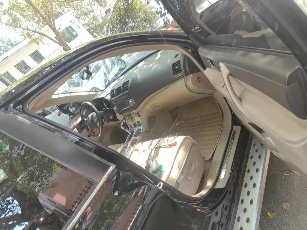 Toyota Highlander — миниатюра 19