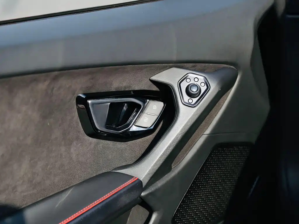 Lamborghini Huracán — миниатюра 13