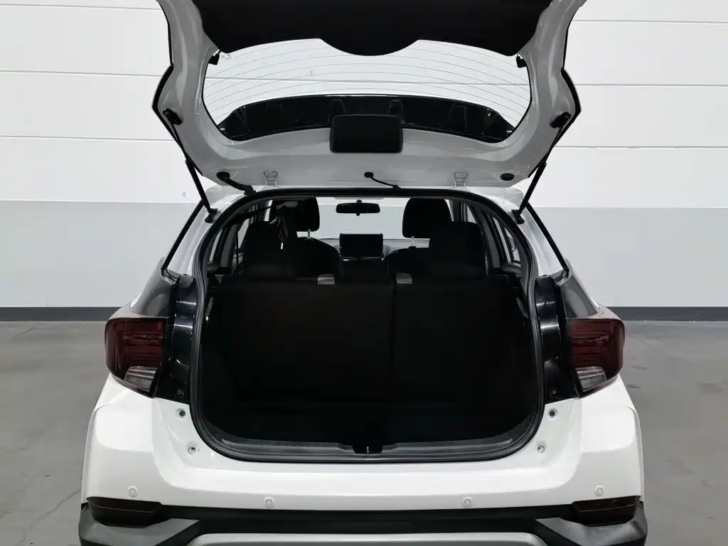 Toyota Yaris L — миниатюра 16