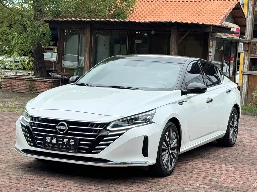 Nissan Teana 2023